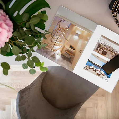 Отель Grand Gallia 4*