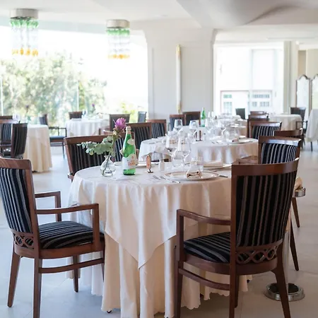 Отель Grand Gallia Морской Милан