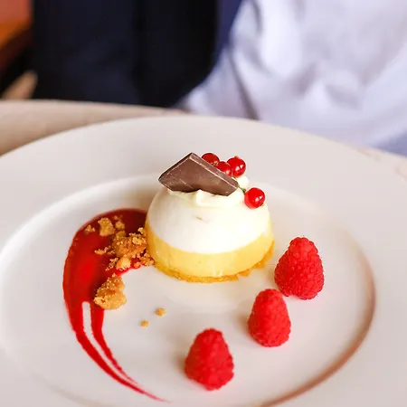 Отель Grand Gallia