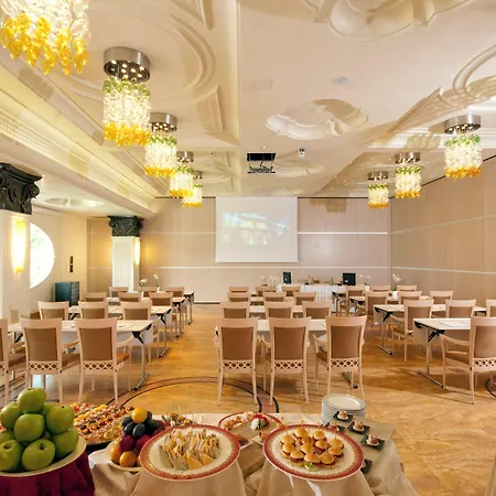 Grand Gallia Отель 4*