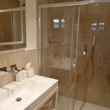 Hotel Grand Gallia 4*