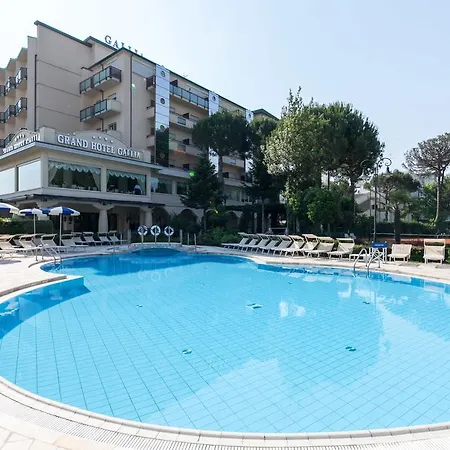 Hotel Grand Gallia 4*