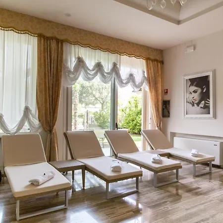 Grand Gallia Отель 4*