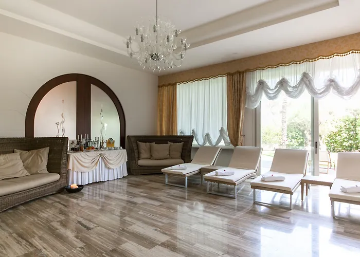 Hotel Grand Gallia 4*